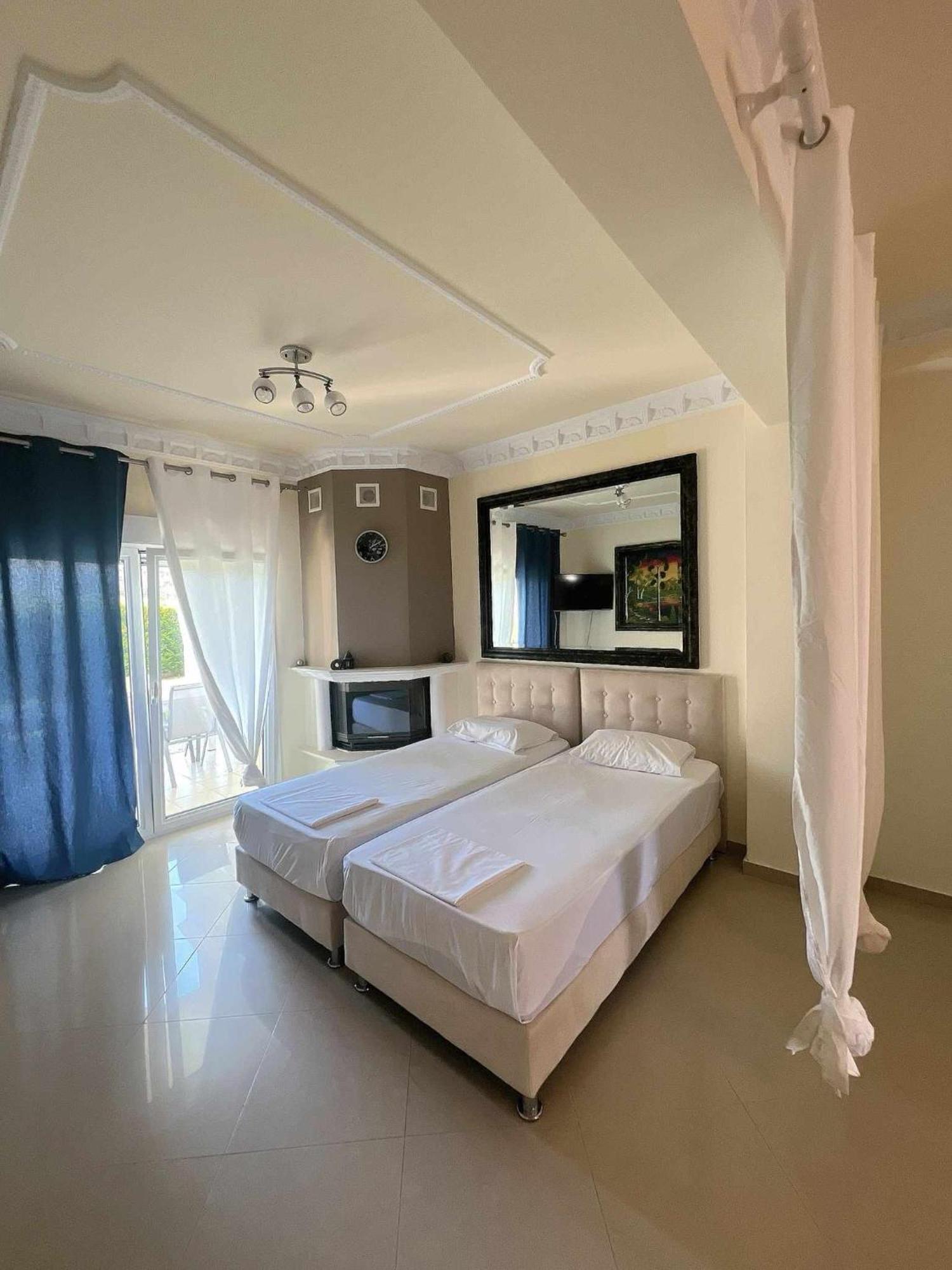 Apartments Alexandros 폴리크로노 외부 사진